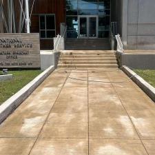 Miamis-Top-Rated-Commercial-Pressure-Washing-Maintenance-Services 1